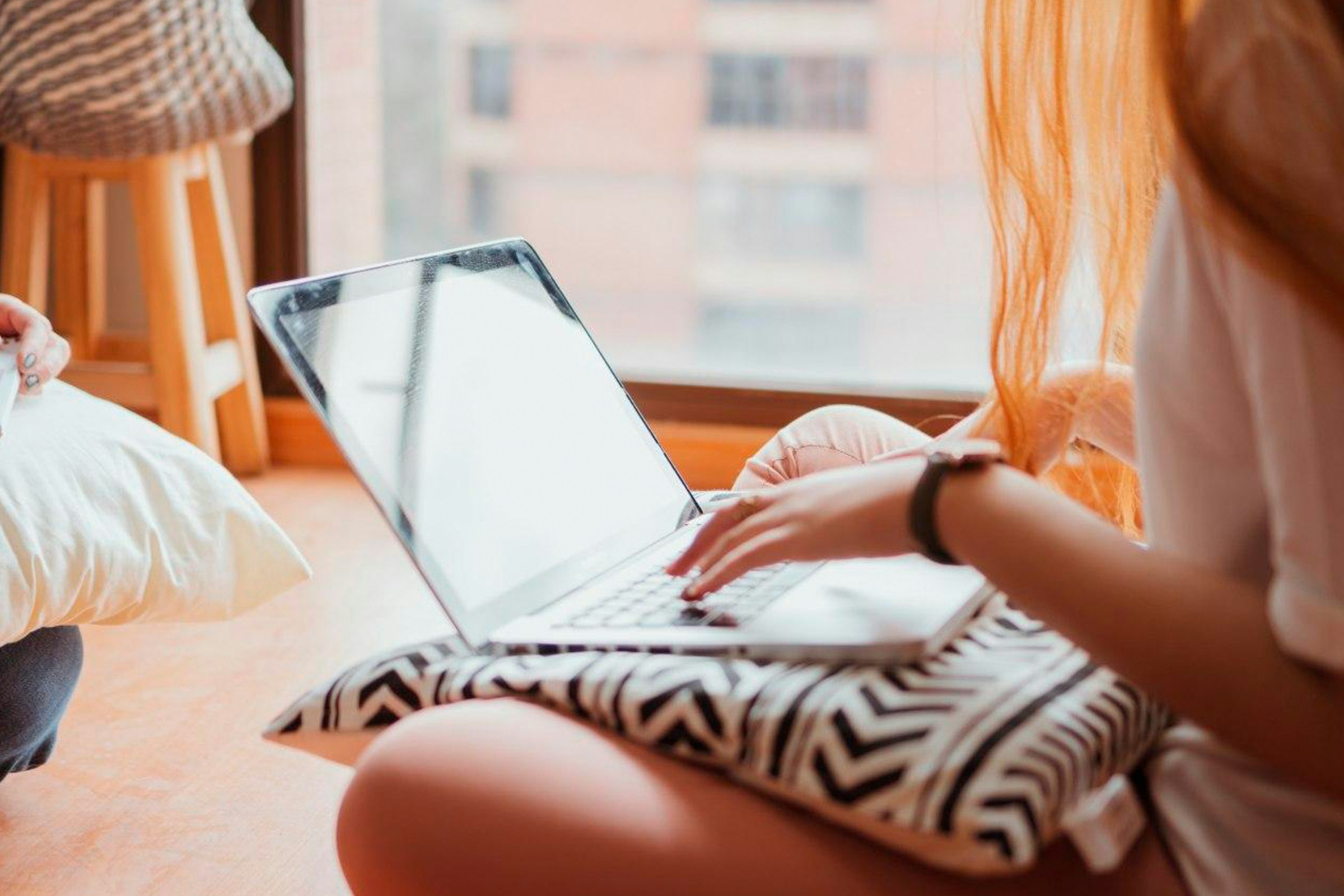 woman exploring email domains - Best Email Domains
