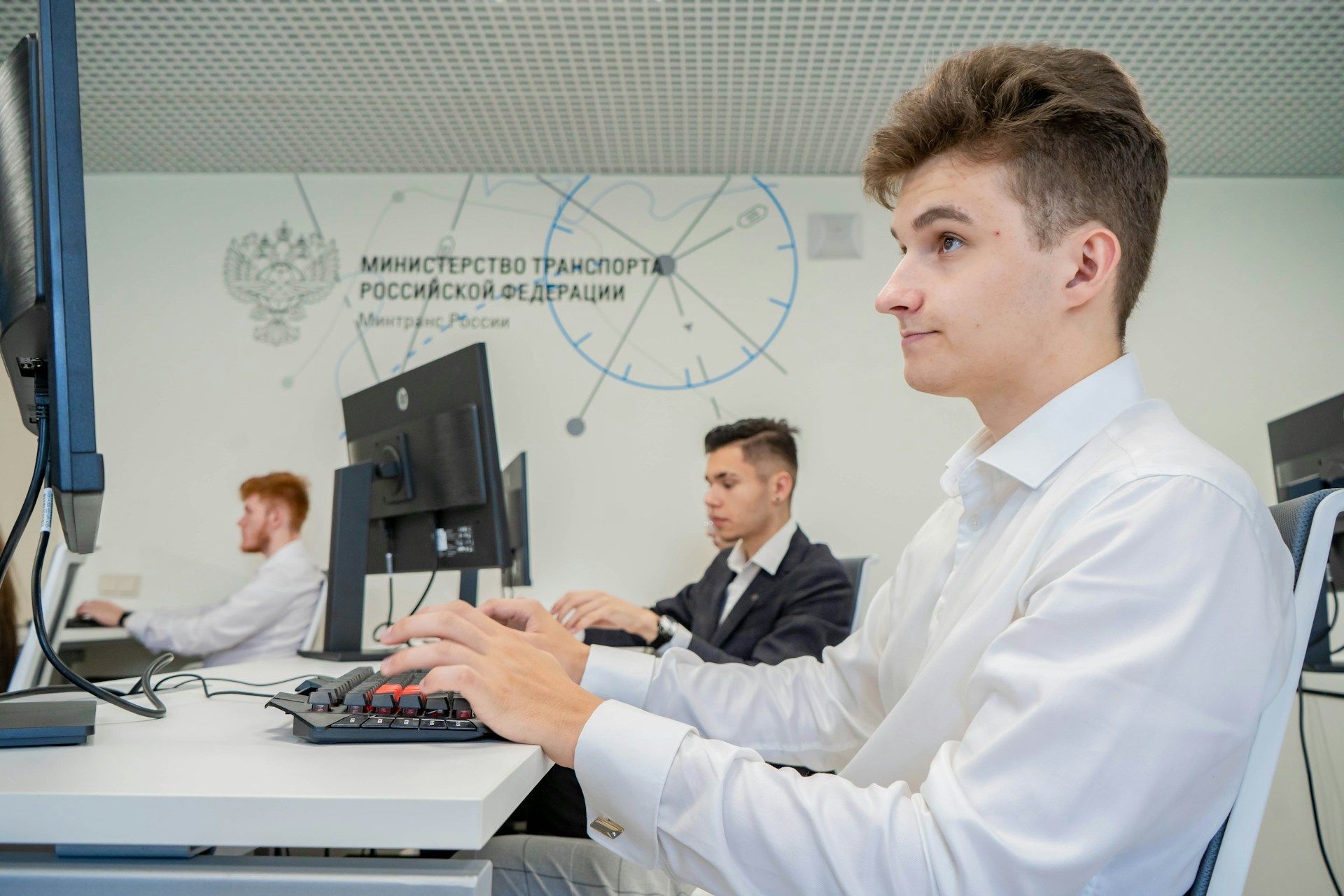 HR looking at emails - How to Cold Email a Recruiter