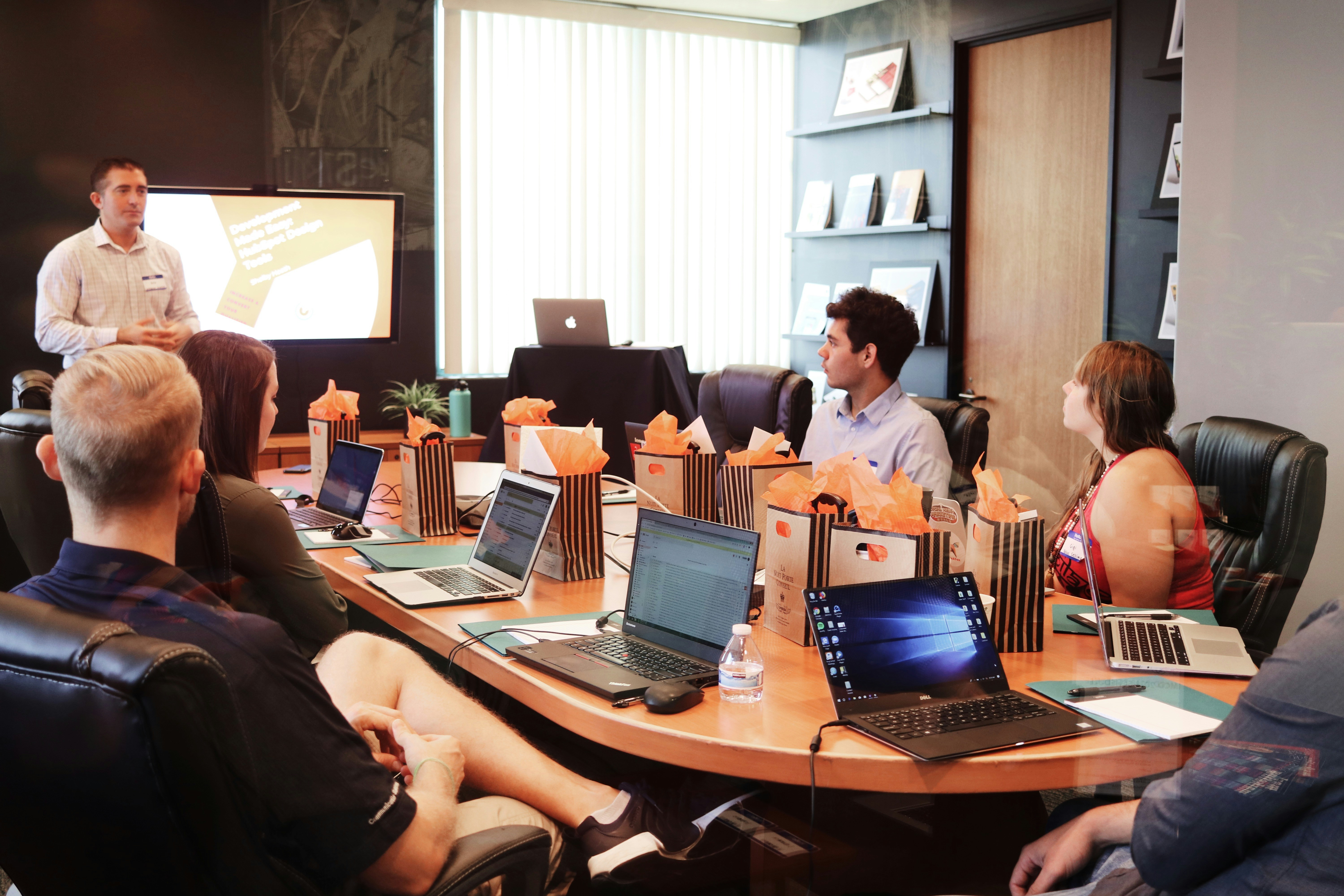 meeting  - How to Generate B2B Leads