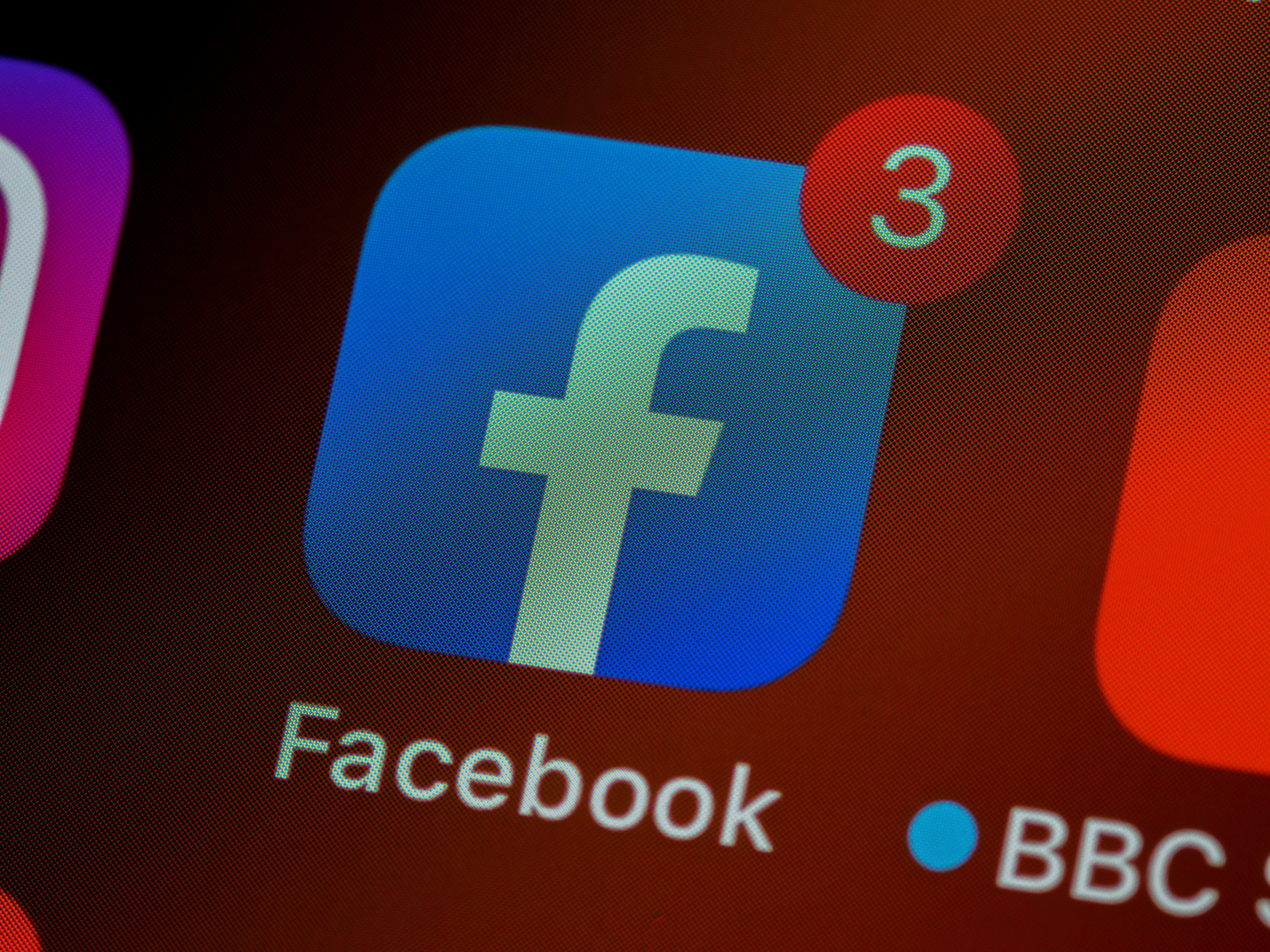 facebook - How to Get Email Address From Facebook URL