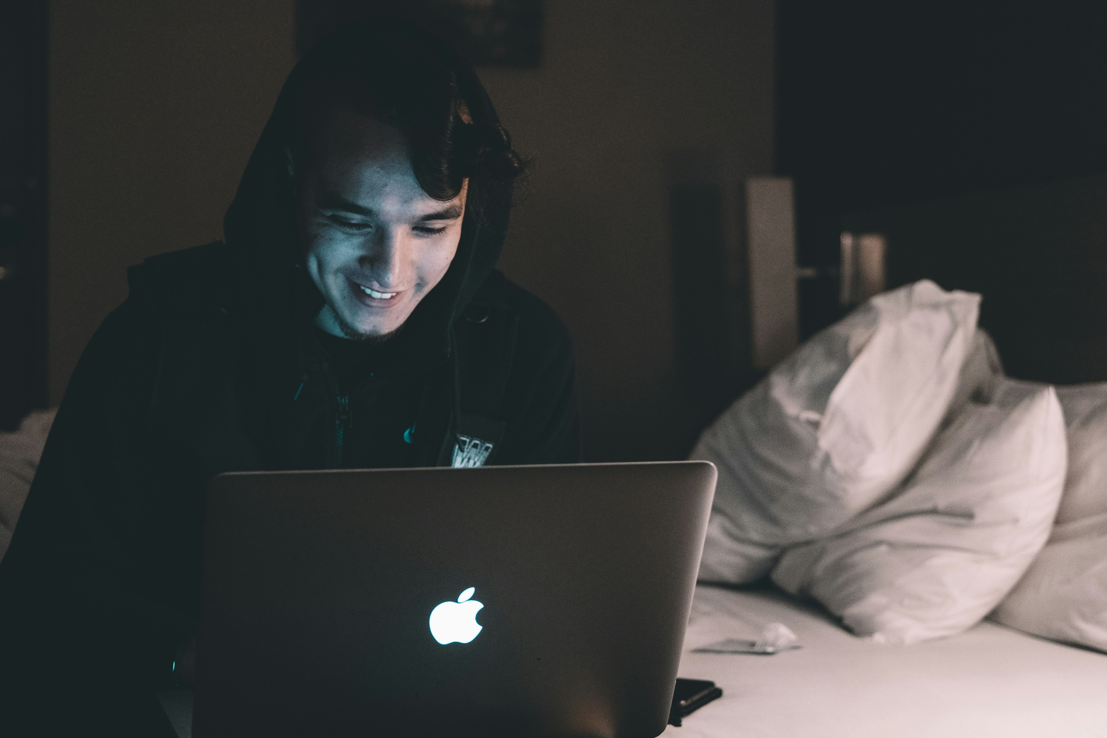 person working - Seamless AI Competitors