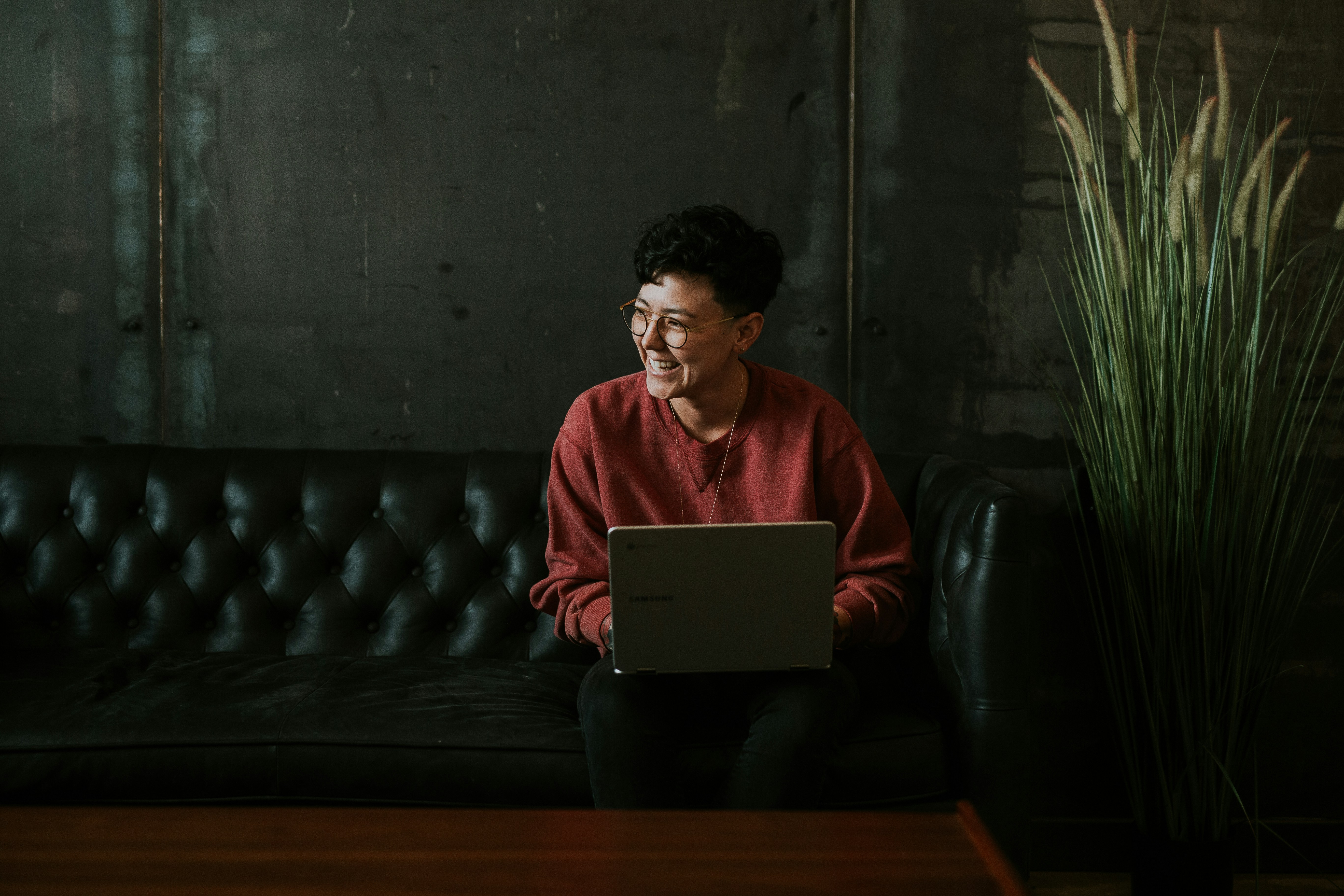 woman working - Fix Email Reputation