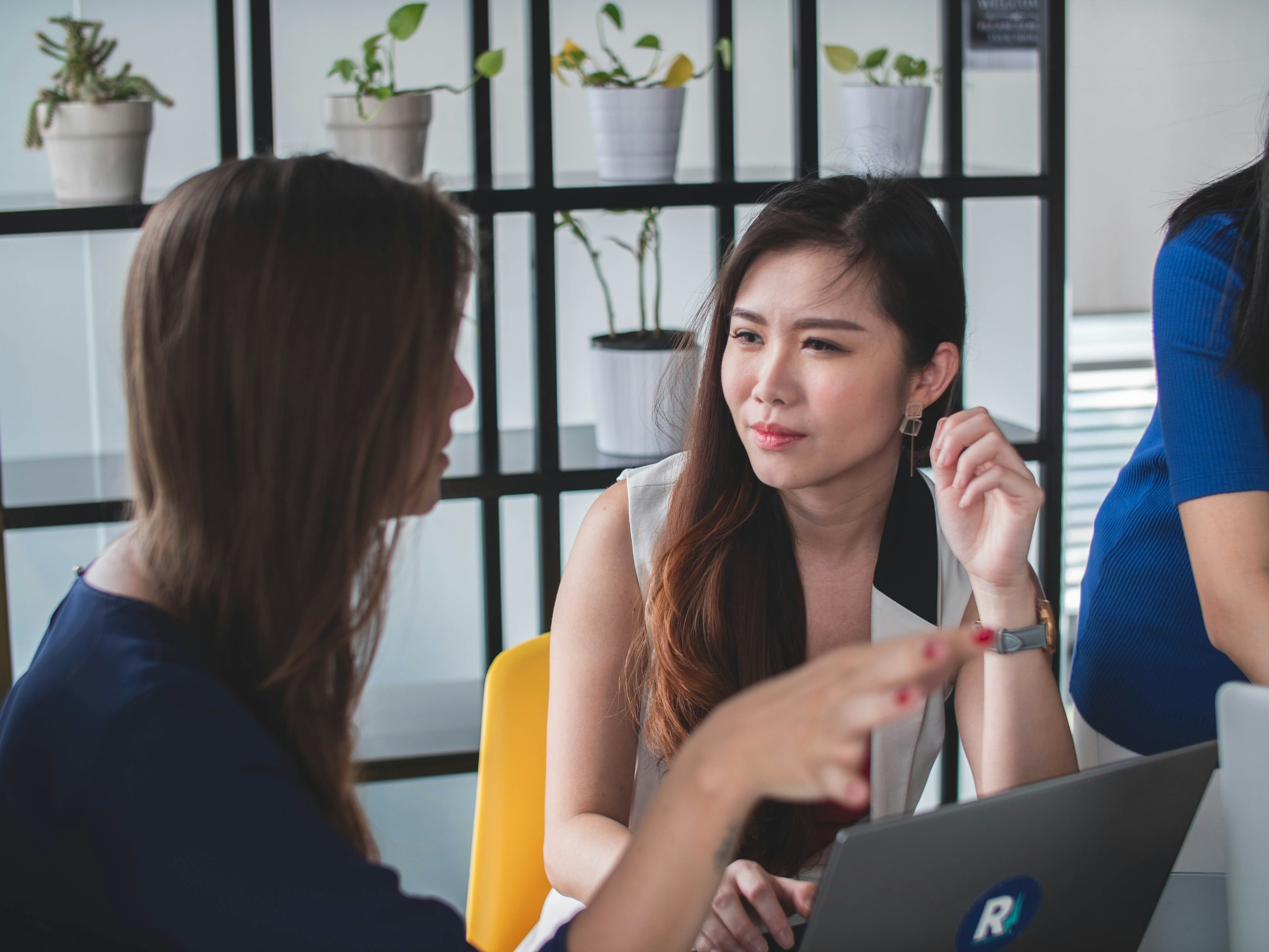 woman giving good tips - How Many Cold Emails Per Day